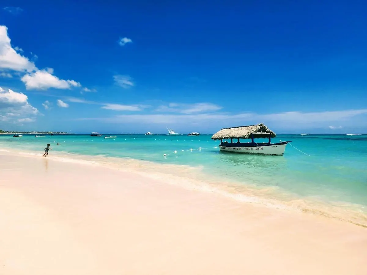 Hot Tub, Pool, Walk To Fun, Beach, Dining, Shops Punta Cana