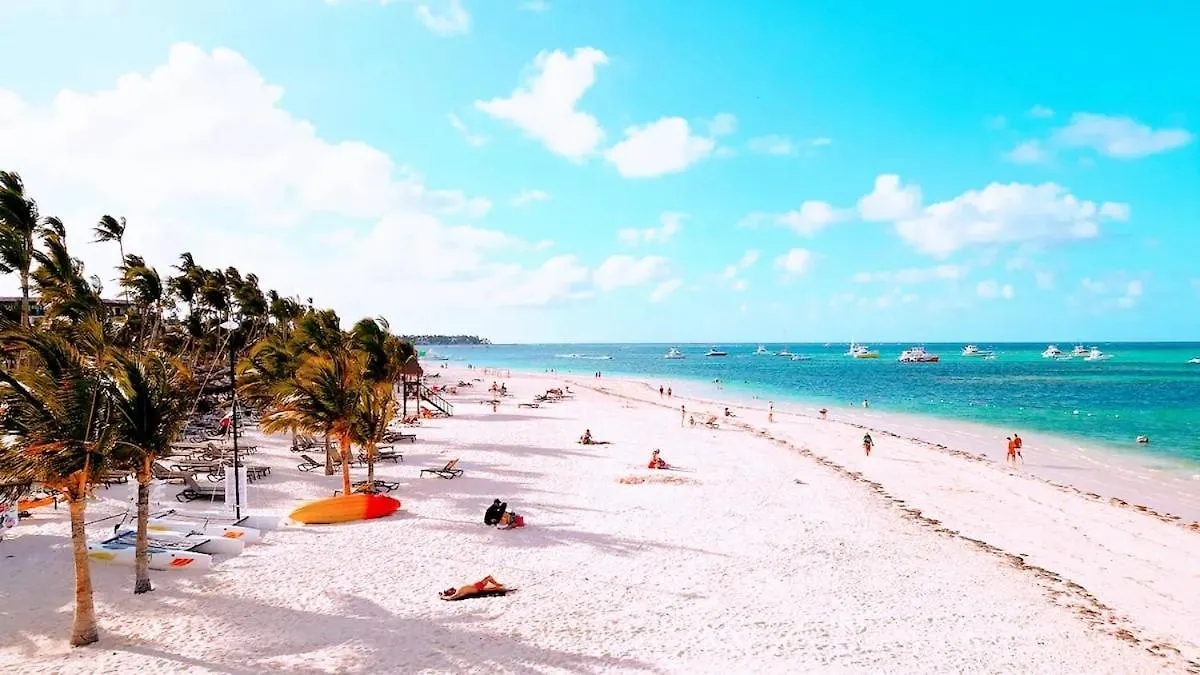 Hot Tub, Pool, Walk To Fun, Beach, Dining, Shops Punta Cana Appartement